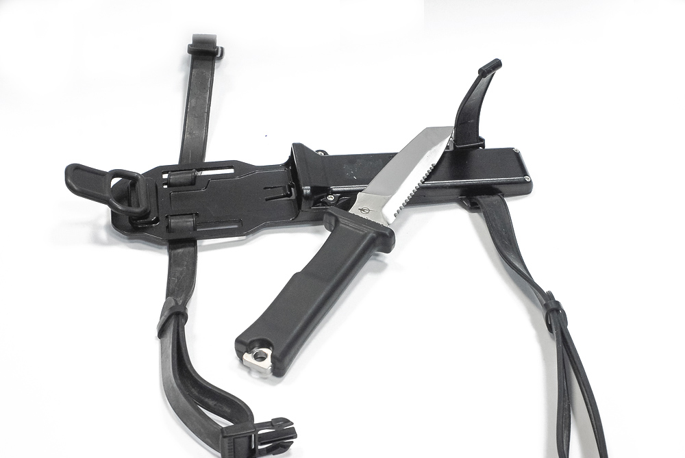 Нож дайвера